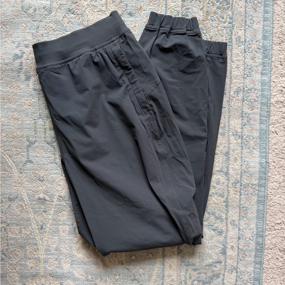 Lululemon Adapted State Jogger
Graphite Grey